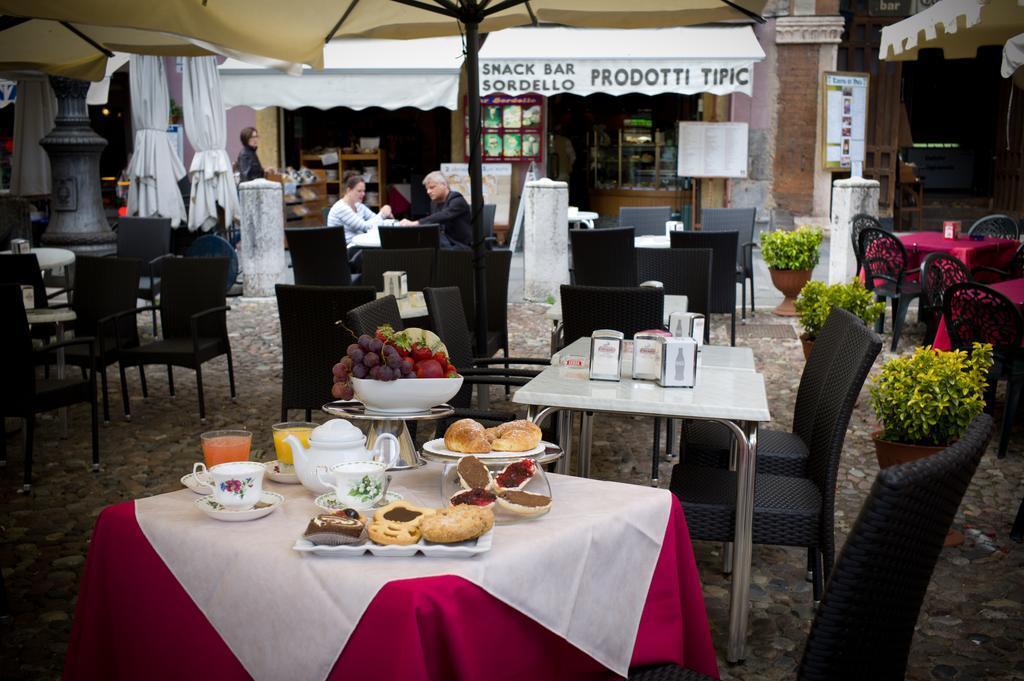 Palazzo Castiglioni Luxury Suite And Rooms Mantova Ruang foto