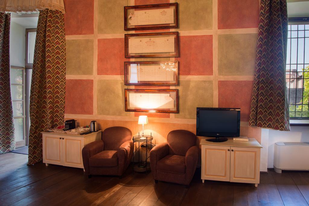 Palazzo Castiglioni Luxury Suite And Rooms Mantova Bagian luar foto