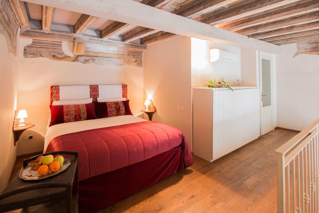 Palazzo Castiglioni Luxury Suite And Rooms Mantova Bagian luar foto